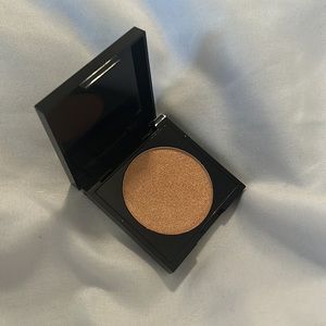 NWT Shades By Shan Marjorie Highlighter